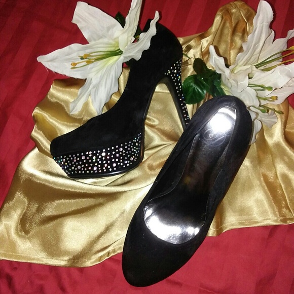 🔥 Wild Diva🔥 faux suede and rhinestone Heels - Picture 4 of 4